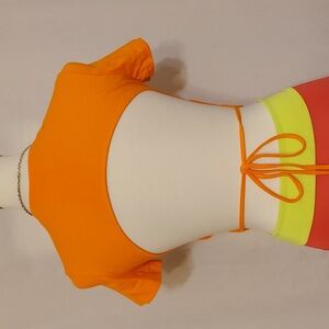 Orange Ruched Self‐tie Open Back Short Sleeves Crop Top